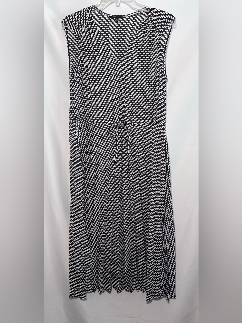 Banana Republic Black & White V-neck Pleated Midi Dress